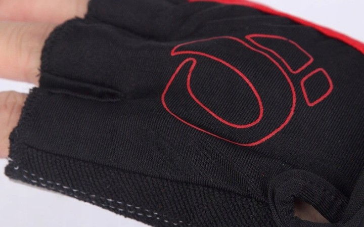 8c60e5c140448d8d9393dc6e9ce8